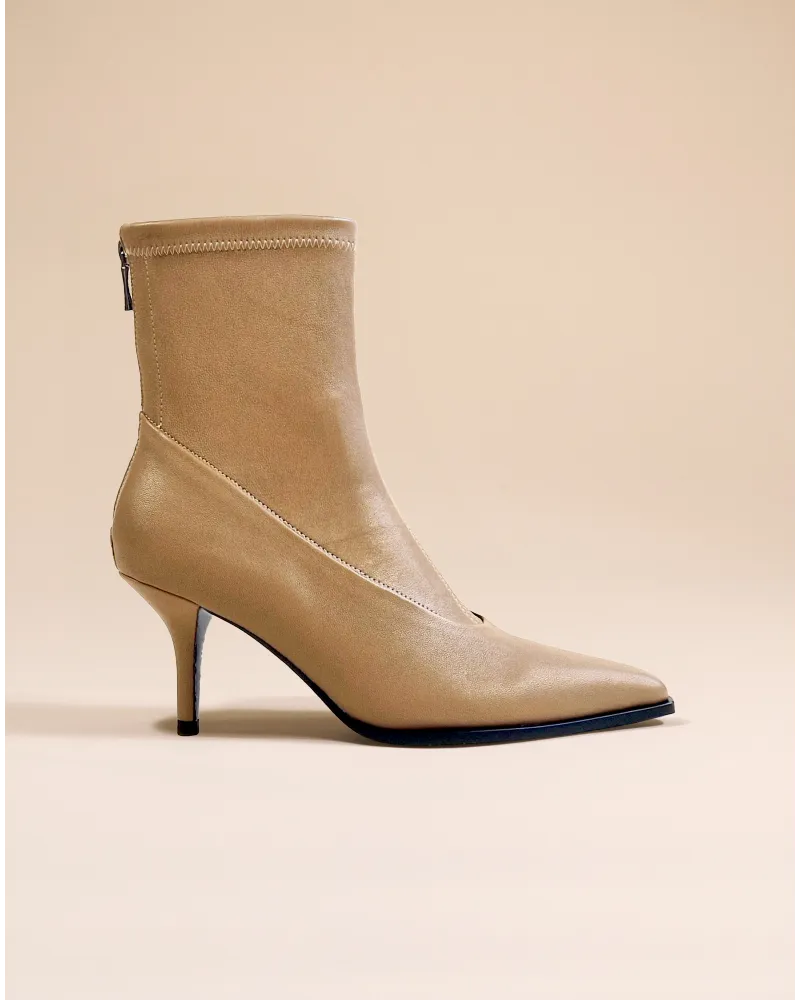 BOTTINES BEIGES A BOUT POINTU ET TALON AIGUILLE ANDO BEIGE