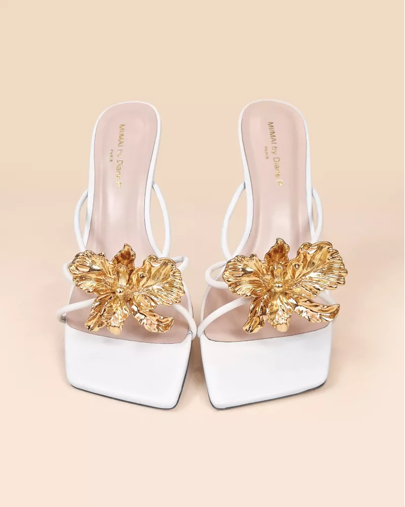 Thira White Strappy Mules with Interchangable Accessories