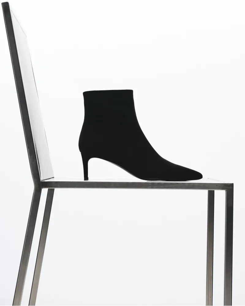 Bottines à talon et bout pointu Noura Low Black Mat