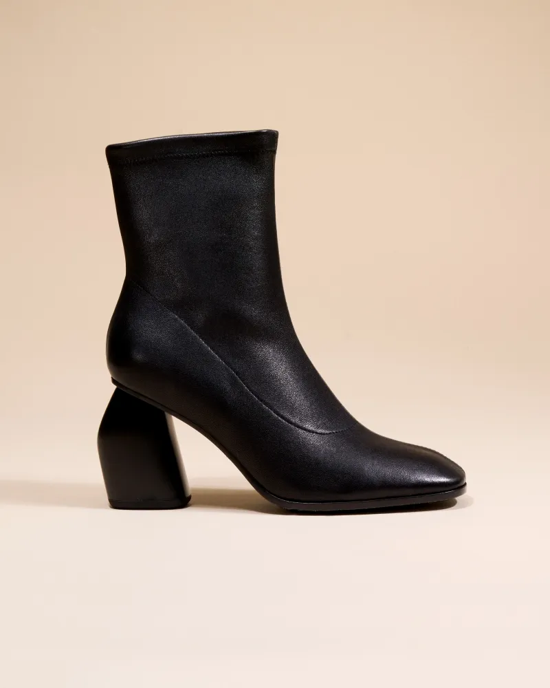 HIGH-HEELED BOOTS WITH SQUARE TOES RASMUS HIGH BLACK LAMB