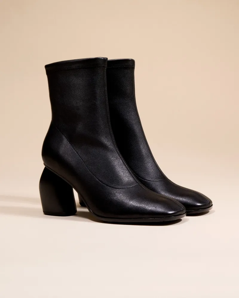 HIGH-HEELED BOOTS WITH SQUARE TOES RASMUS HIGH BLACK LAMB