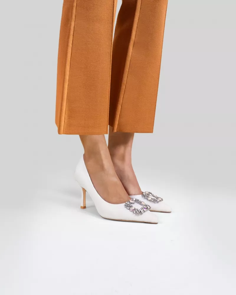 Pointy Pumps in white leather with rhinestones and crystal ornaments Astoria White Satin