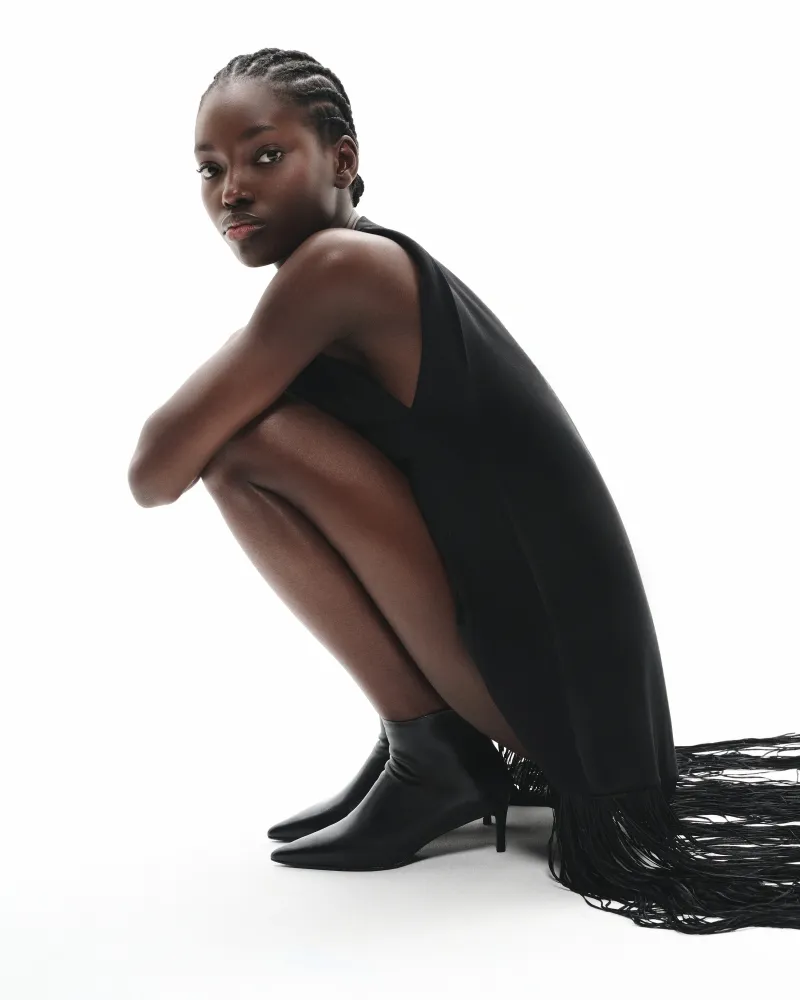 Ankle boots with heel and pointed toe Noura Low Black Calf