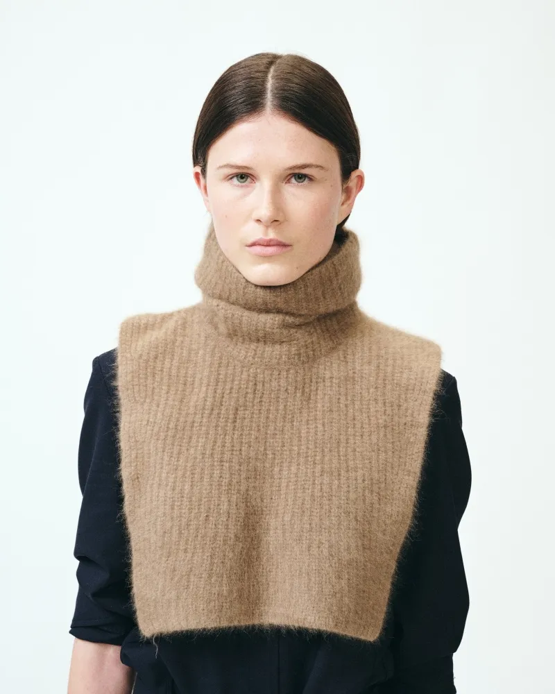 REMOVABLE RACCOON MESH COLLAR CASPER NUT