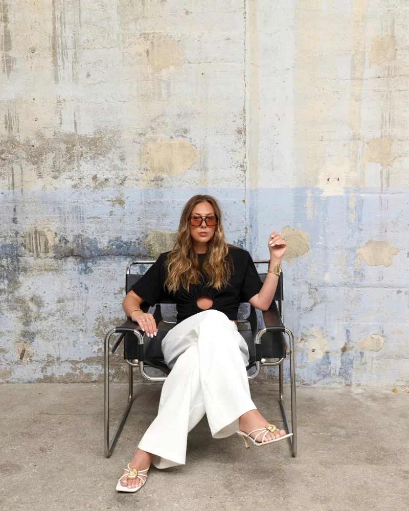 Thira White Strappy Mules with Interchangable Accessories