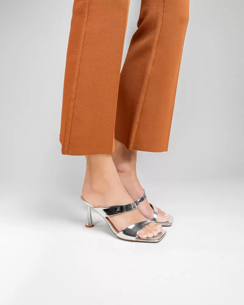 Mule sandal with high heel and square toe in silver-tone leather Tara Silver