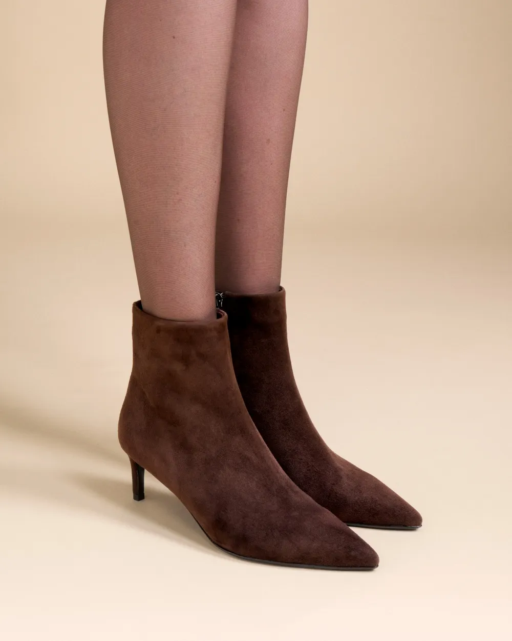 Ankle boots with heel and pointed toe Noura Low Chocolate Suede