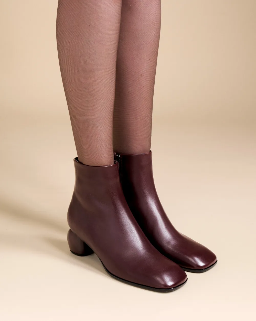 BURGUNDY BOOTS WITH SQUARE TOES AND LOW HEELS TADAO BURGUNDY