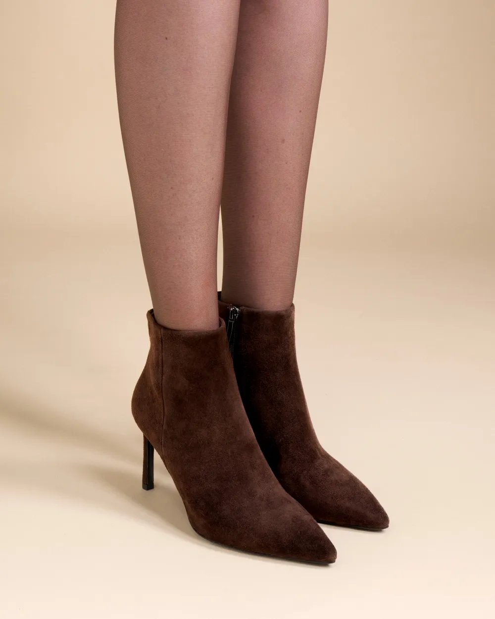 Ankle boots with heel and pointed toe Noura Chocolate Suede