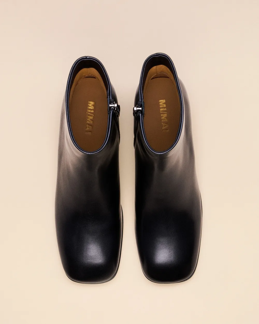 BLACK BOOTS WITH SQUARE TOES AND LOW HEELS TADAO BLACK