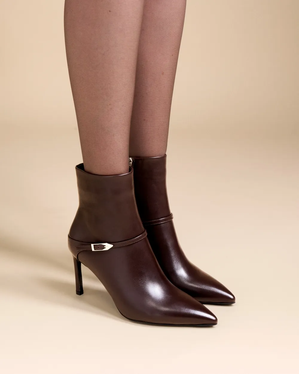 CHOCOLATE LEATHER LOW BOOTS WITH POINTED TOE AND STILETTO HEEL CALLAS CHOCOLATE