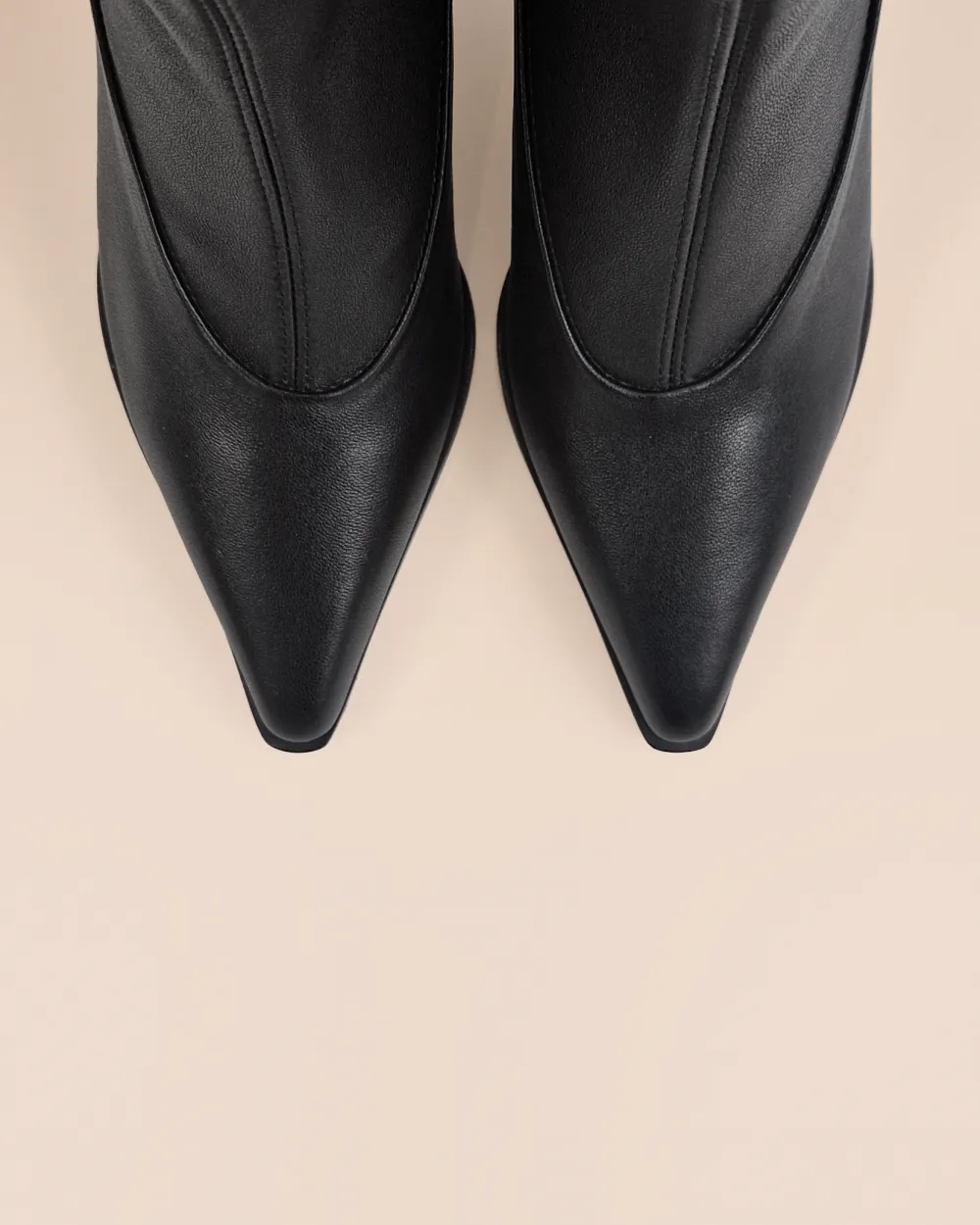 BLACK POINTED-TOE ANKLE BOOTS WITH STILETTO HEEL ANDO BLACK CALF
