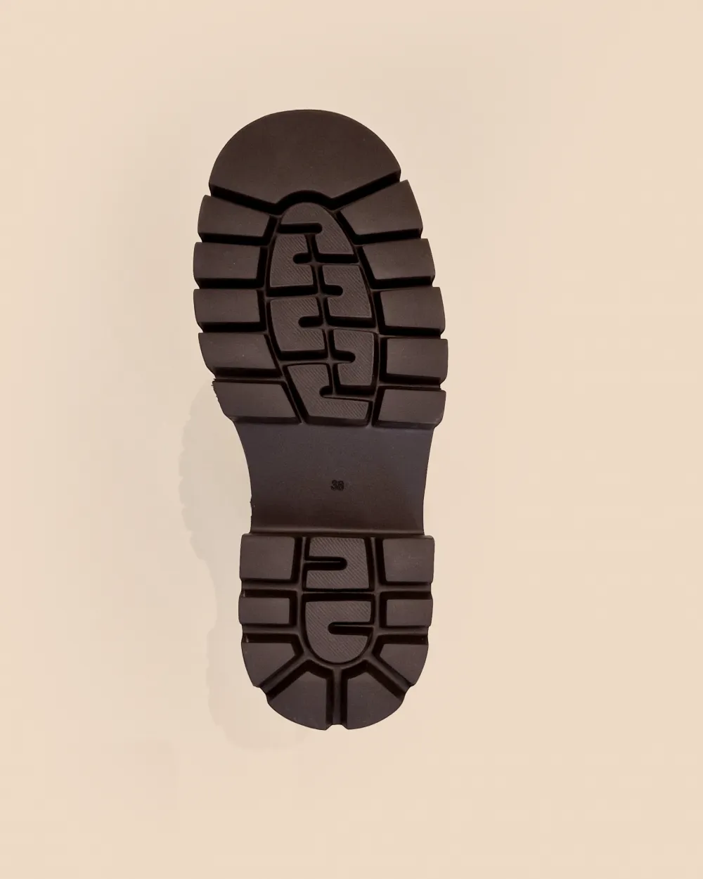 CHOCOLATE BOOTS WITH CHUNKY TREADED SOLES IN LEATHER HERPEN CHOCOLATE