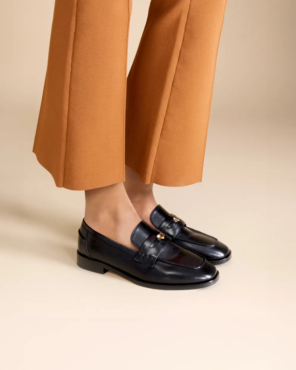 Black Loafers Luciano Penny Black