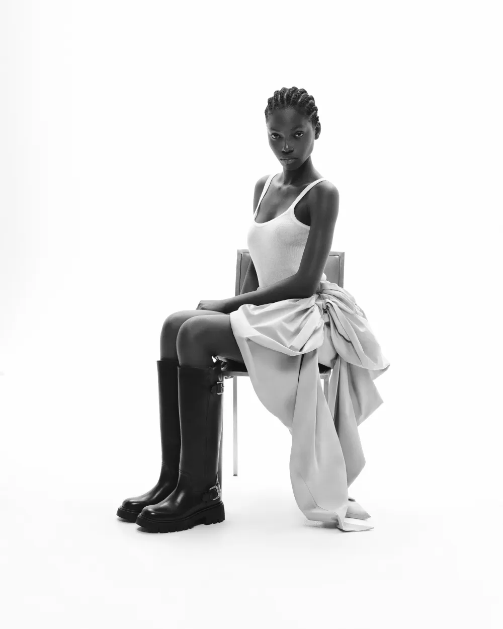 BLACK BOOTS WITH CHUNKY TREADED SOLES IN LEATHER HERPEN BLACK