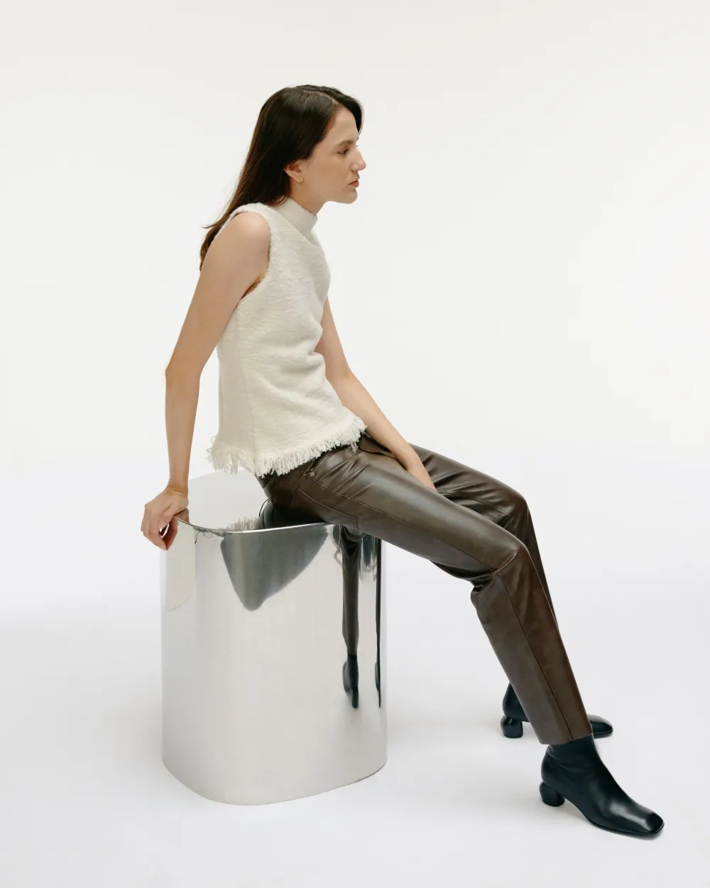 BLACK BOOTS WITH SQUARE TOES AND LOW HEELS TADAO BLACK