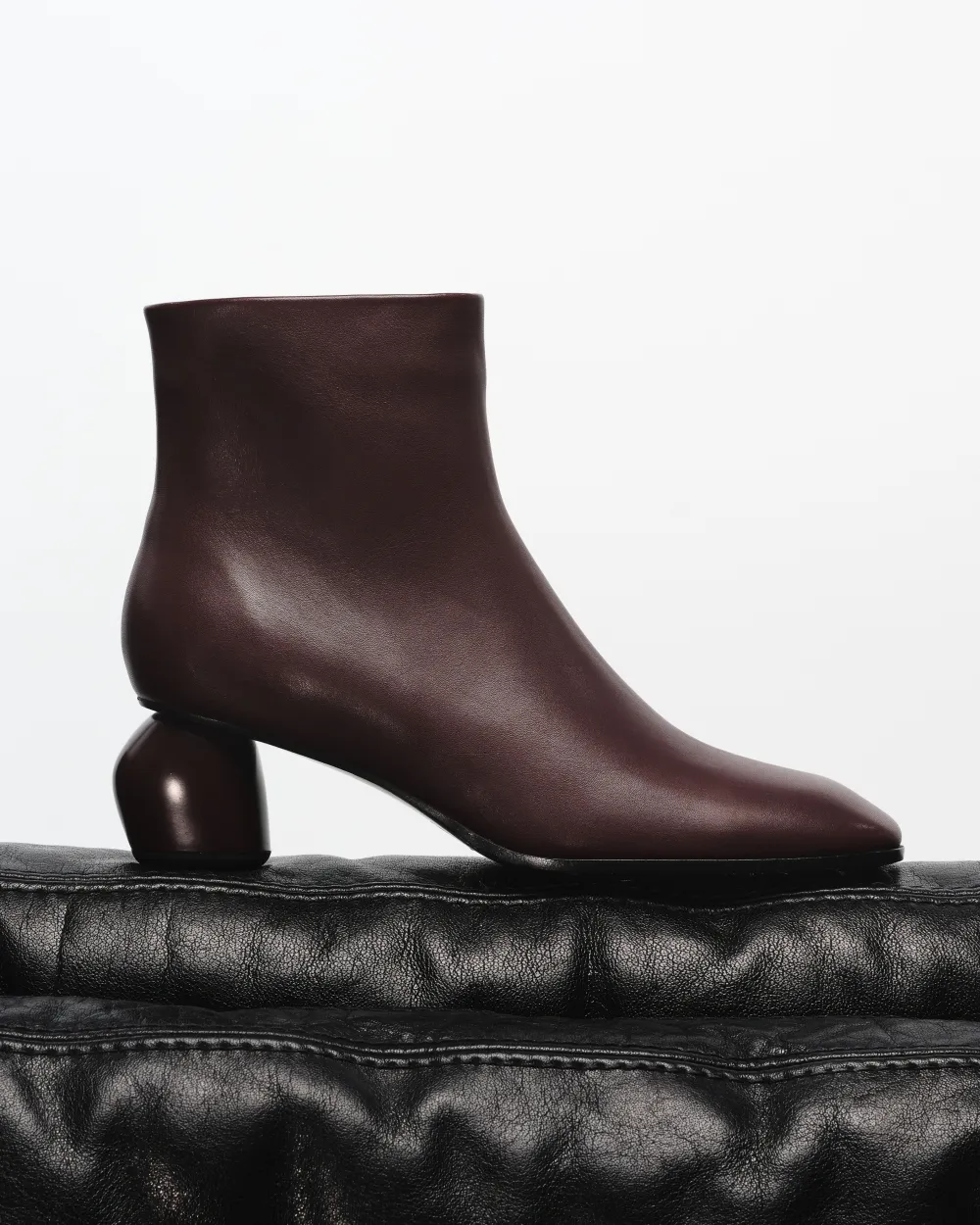 BURGUNDY BOOTS WITH SQUARE TOES AND LOW HEELS TADAO BURGUNDY