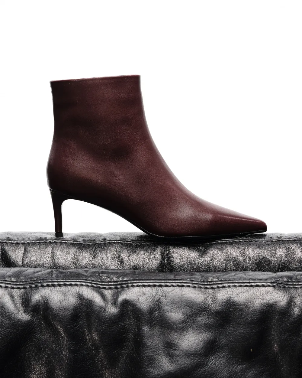 Ankle boots with heel and pointed toe Noura Low Burgundy