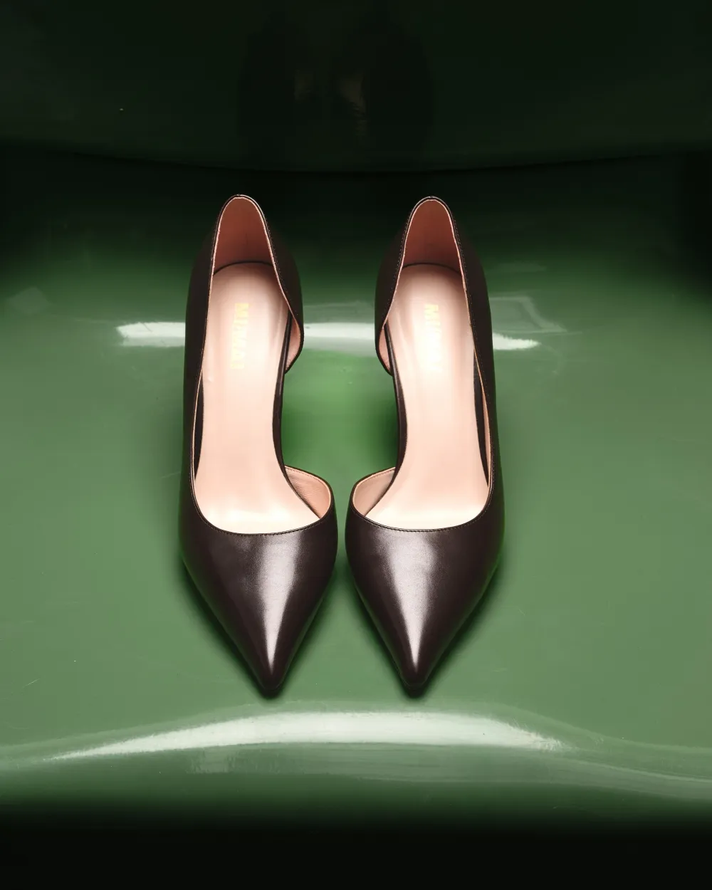 Pointed-toe leather pump Kelly Chocolate