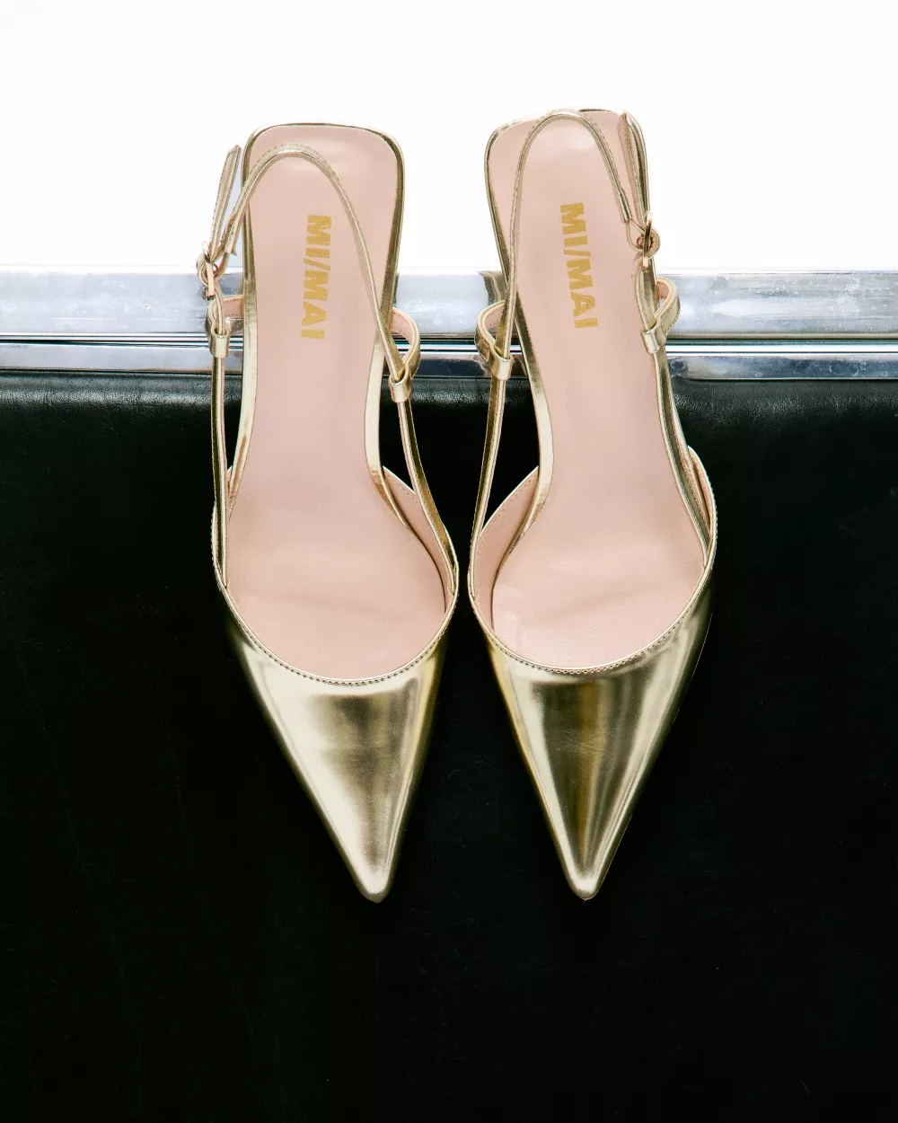Small sling-back heel stiletto in gold leather Corto Gold