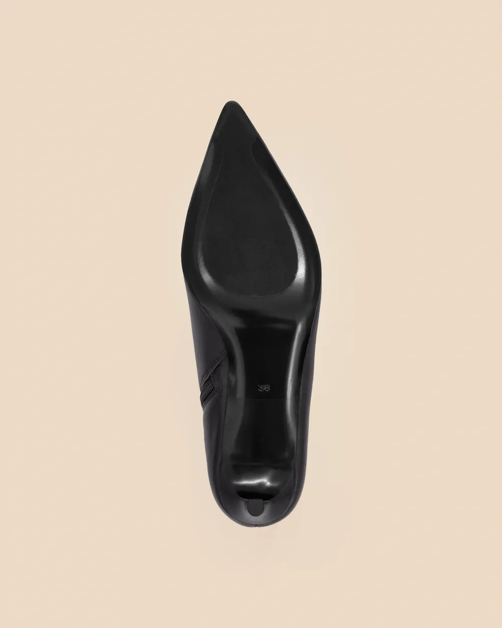 Ankle boots with heel and pointed toe Noura Black Calf