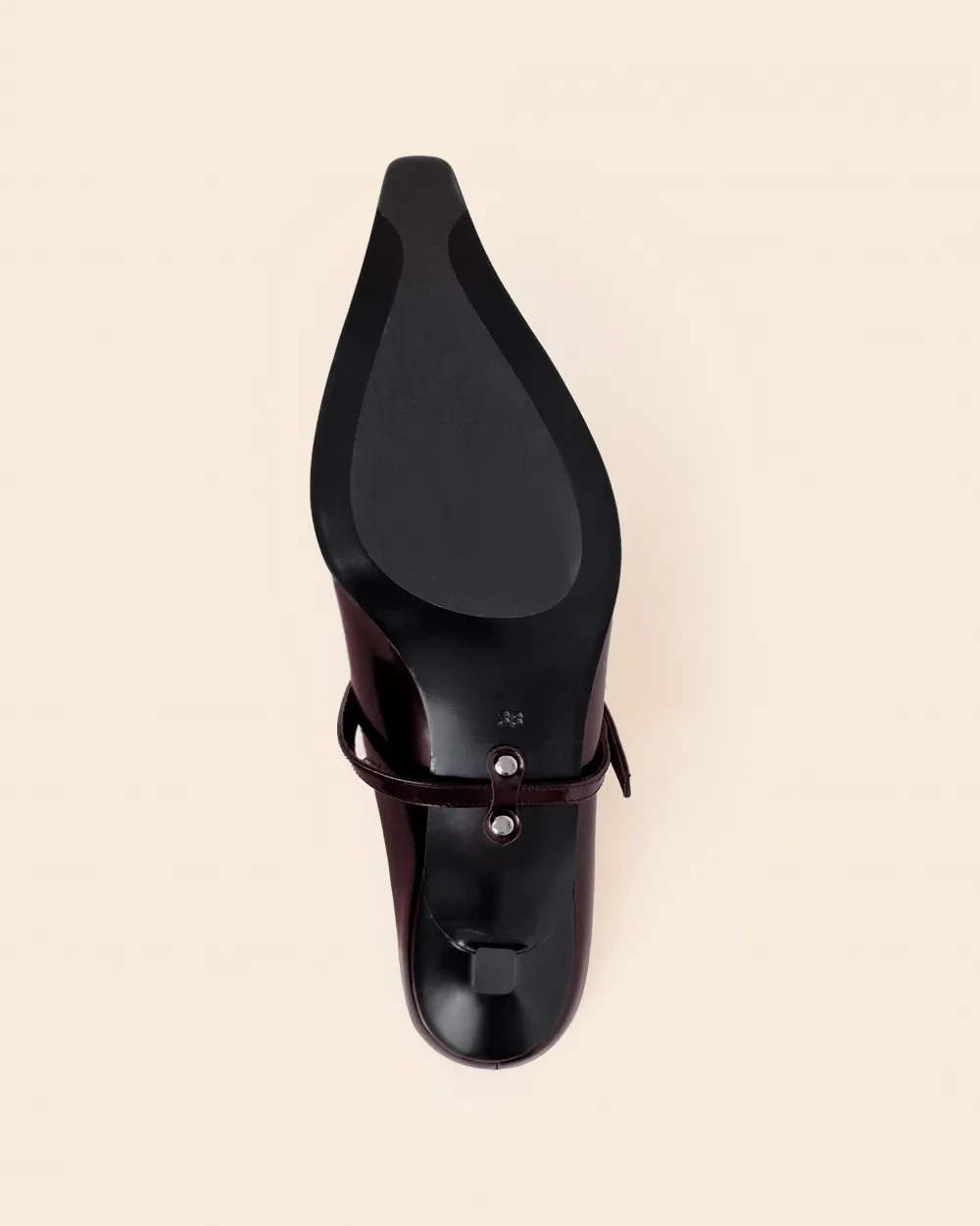 Pointed-toe pump with strap and small spool heel in burgundy leather Renzo Burgundy